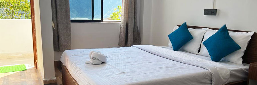 Hotel and Homestay Booking